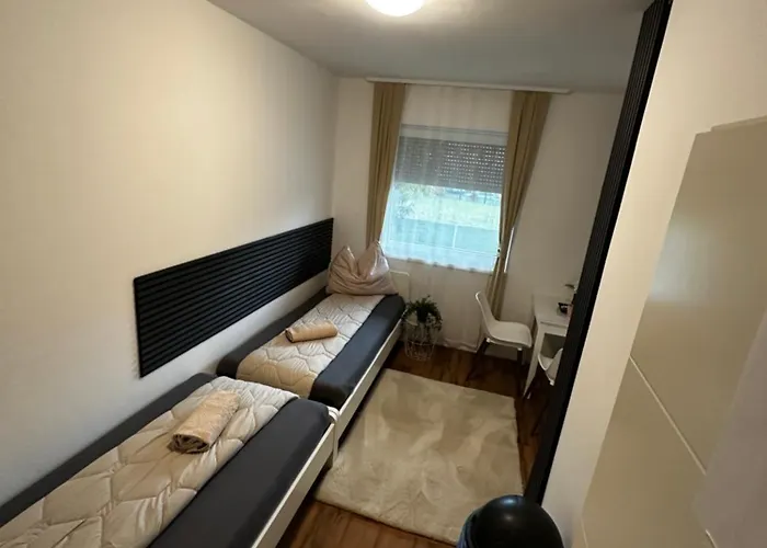 Zimmervermietung 2 فيلس